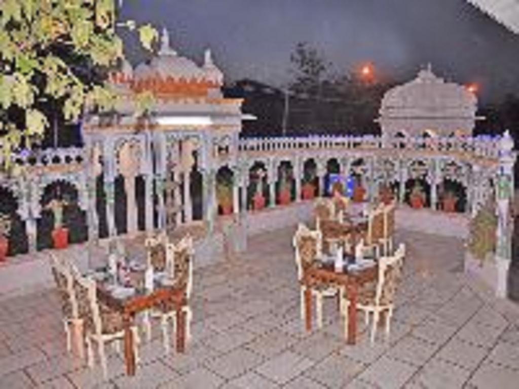 Fabhotel Prime Empire Palace Udaipur Exterior photo